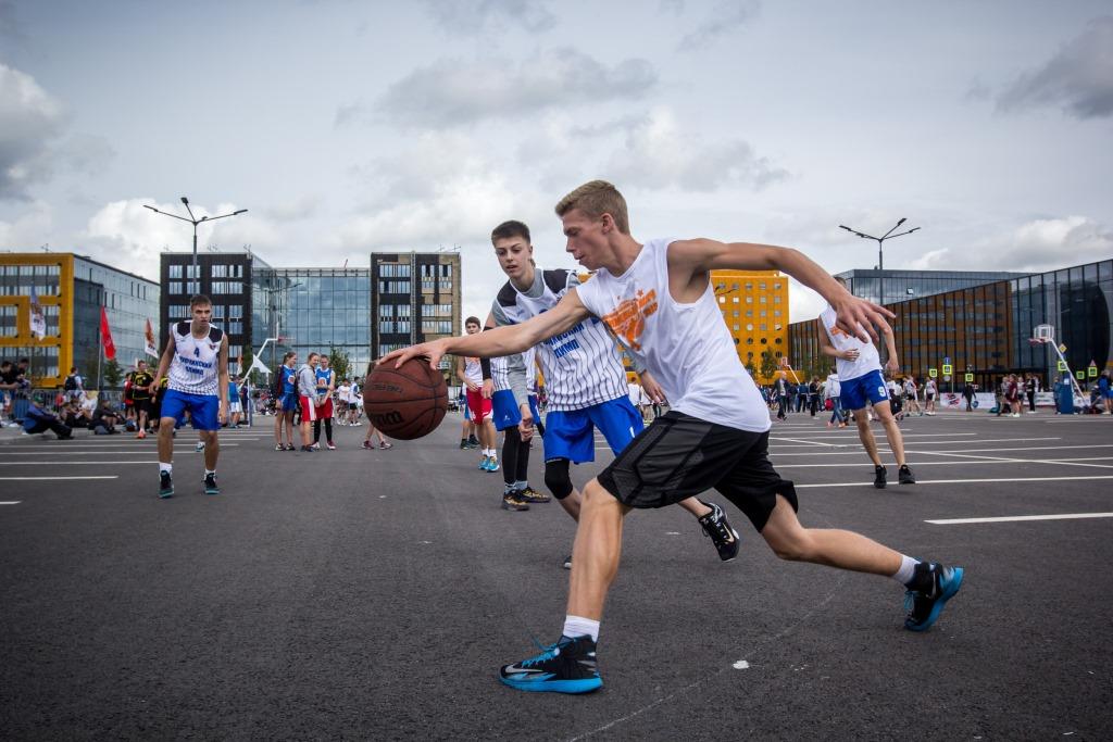 Спорт в петербурге. Спорт в Санкт-Петербурге. Спортивная Санкт-Петербург. Спортивные фестивали в СПБ. Спортсмены Санкт-Петербурга.